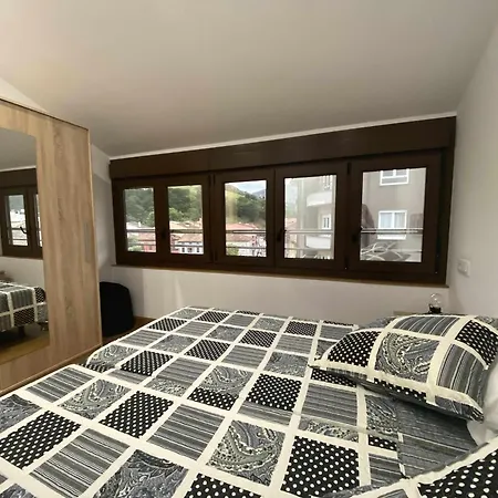 El Roxu 2 Vut-1292-as Arriondas